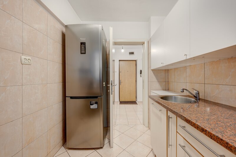 Basarabiei,  comision 0%, apartament 3 camere