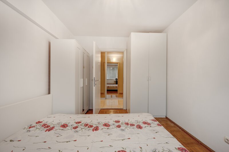 Basarabiei,  comision 0%, apartament 3 camere