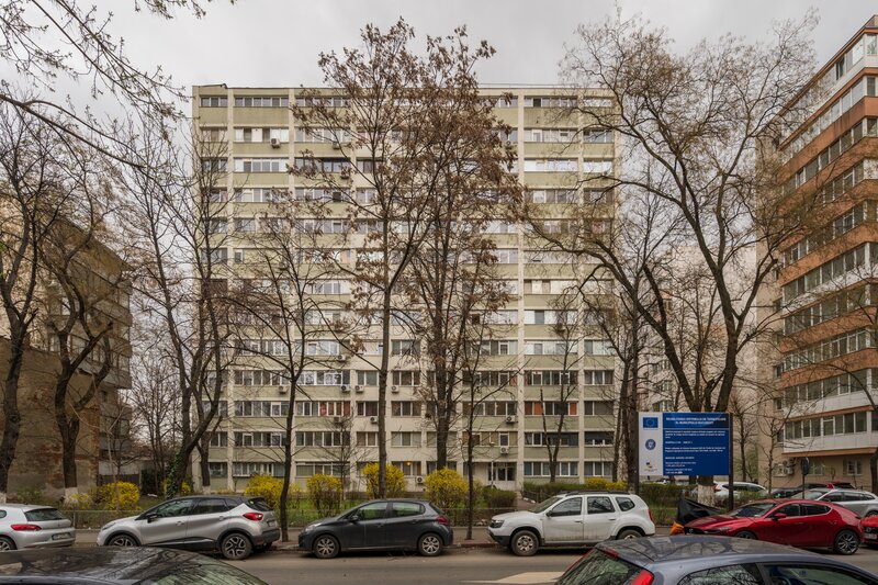 Basarabiei,  comision 0%, apartament 3 camere